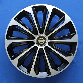 Wieldoppen Nissan 15 inch universeel zwart zilver NIS 44315ZW