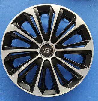 Wieldoppen Hyundai 15 inch universeel zwart zilver HYN44315 ZW