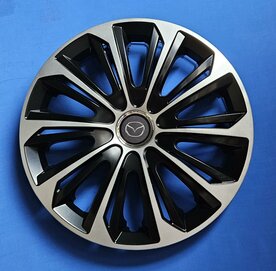 Wieldoppen Mazda 15 inch universeel zwart zilver MAZ44315 ZW